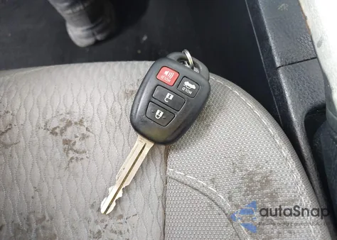 2015 Toyota Corolla Le из США, поврежденный, VIN 2T1BURHE8FC231244